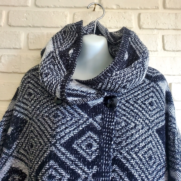 FYLO London Oversized Open Front Cardigan Sweater Poncho Geo Size Med - Picture 3 of 10